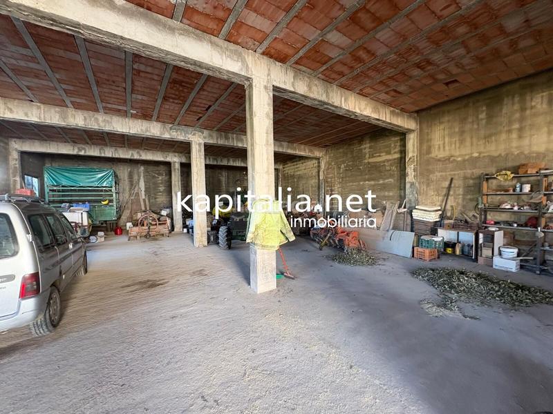Foto 8823f0ff-2028-4a5c-ba26-69422a3ee257. Nave industrial nave comercial sobre parcela de terreno a la venta en la en Llosa de Ranes
