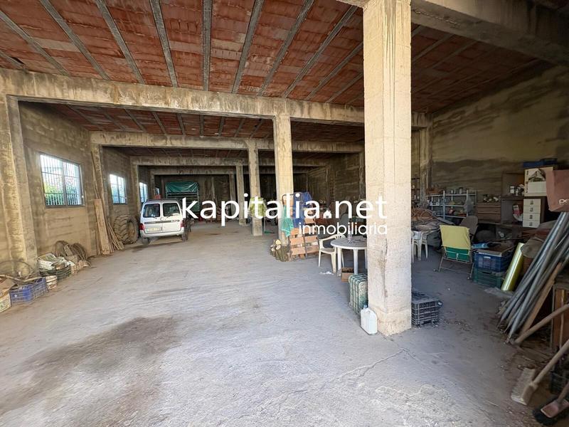 Foto b7bc0645-5d35-4d35-9855-c943c5b028e5. Nave industrial nave comercial sobre parcela de terreno a la venta en la en Llosa de Ranes