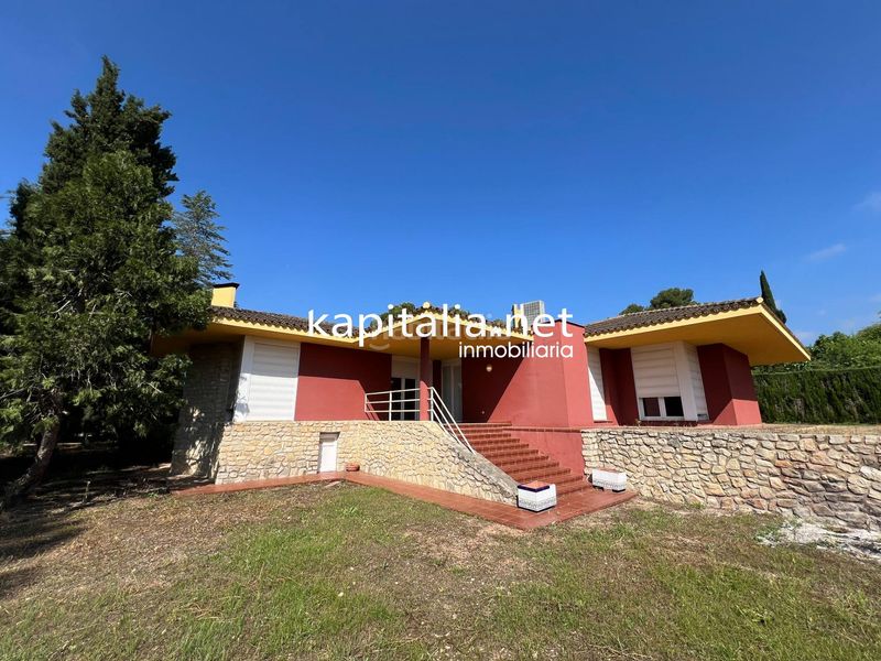 Foto 2fd40817-49cd-4544-803c-f74f30adebca. Xalet a Sant Josep-Zona Hospital Ontinyent