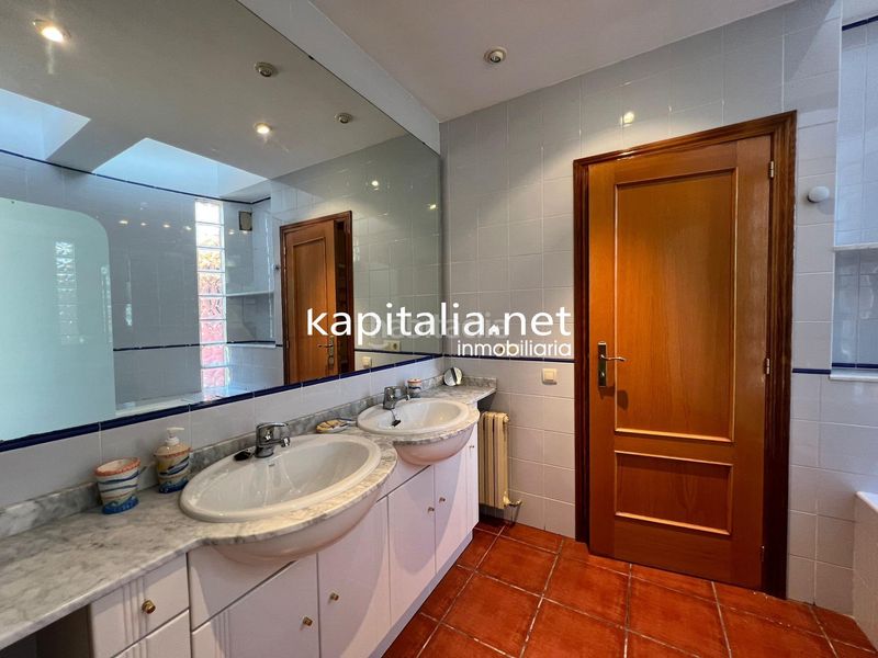 Foto b6f7ba56-fc1a-405e-aaff-5cd208bf323f. Xalet a Sant Josep-Zona Hospital Ontinyent