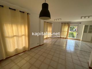 Appartement à Centro. Piso a la venta en ontinyent
