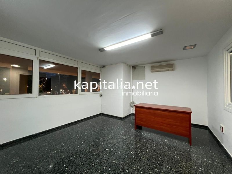 Foto 1bb029f4-8415-41c6-9cd4-d5b26ae4bfab. Office space with heating parking in Sant Josep-Zona Hospital Ontinyent