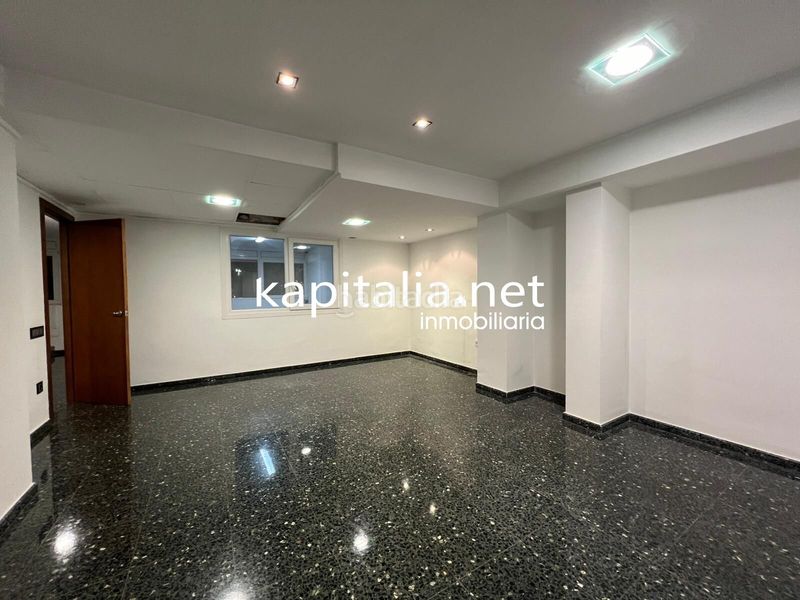 Foto 4afd899e-7753-47b8-812a-fdab833ab6d8. Office space with heating parking in Sant Josep-Zona Hospital Ontinyent