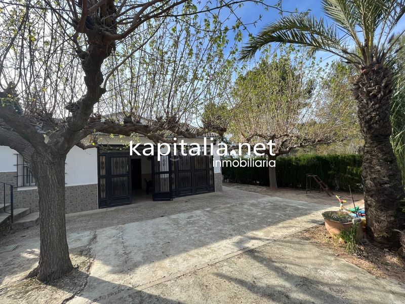 Foto 8f4f613b-61f0-43d9-b742-2f585841faff. Casa amb calefacció piscina a Albaida