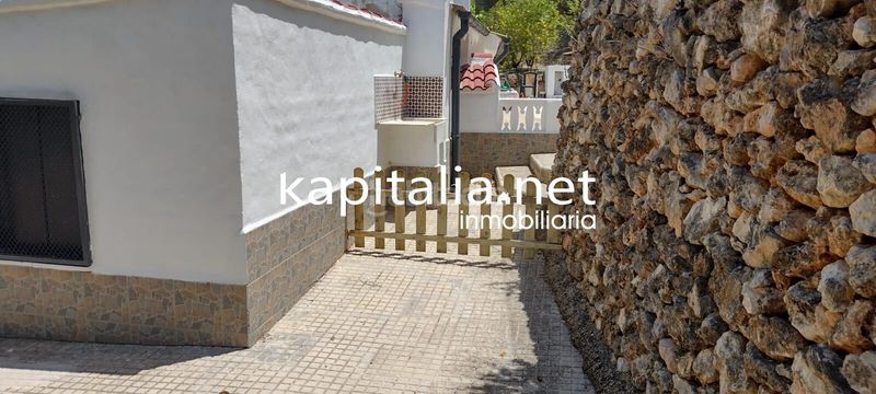 Foto a9f6458f-7090-4e33-8138-2d24816da747. Casa amb calefacció piscina a Albaida