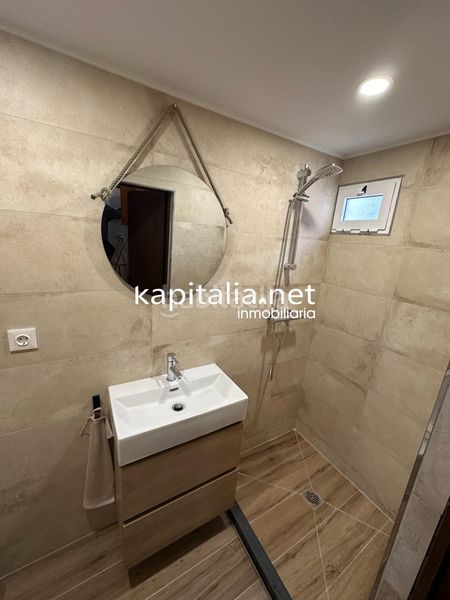 Foto eb7968ae-9aff-4b4b-94a1-c1f56bc0dc82. Casa amb calefacció piscina a Albaida