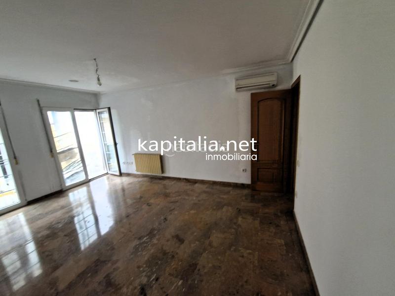 Foto e51f826f-b4f2-41c3-b99a-c27a5044e303. Piso excelente gran piso a la venta en El Llombo Ontinyent