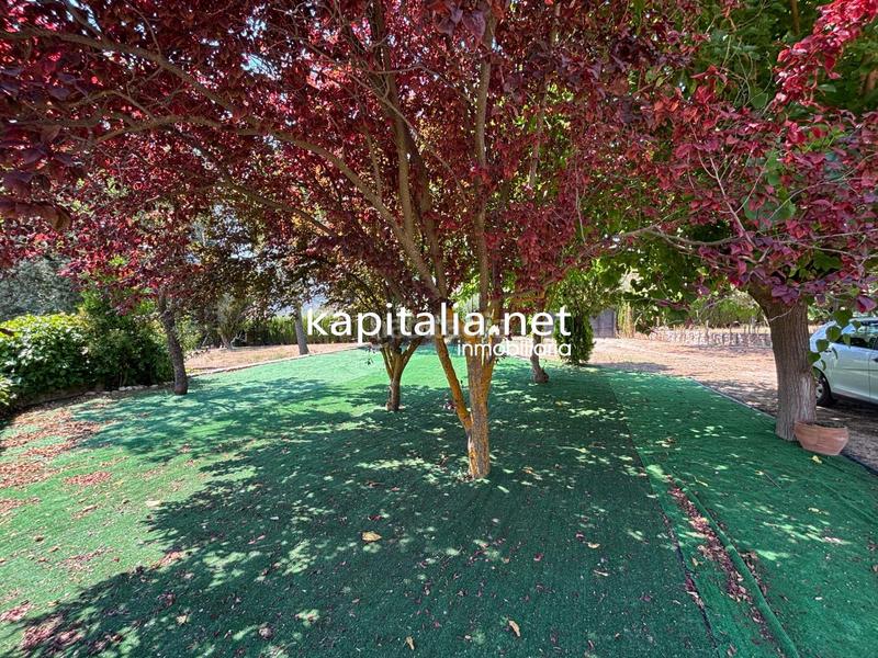 Foto 3dd18b18-59b2-4660-a353-fc0dad91d9b7. Xalet amb aparcament piscina a Batoi Alcoi