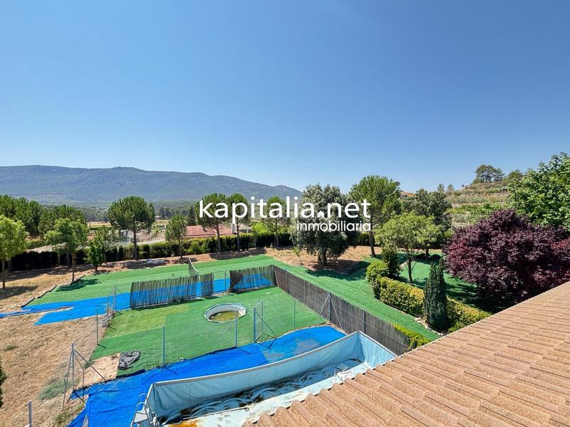 Foto 7287429f-a162-4ff7-b607-0131af23cc68. Xalet amb aparcament piscina a Batoi Alcoi