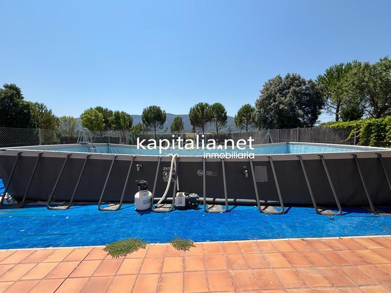 Foto 8ab447ee-1a55-425a-9e17-b6699027304c. Xalet amb aparcament piscina a Batoi Alcoi