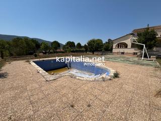 Xalet a Batoi. Chalet en alcoy