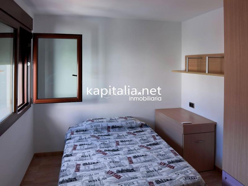 Foto 0da09e18-a087-4be0-bcae-a951f240a96a. Piso gran casa a la venta en Bocairent