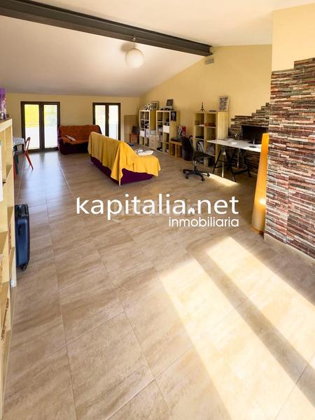 Foto 28230cfa-4192-441e-a4b2-a99f40c65ef3. Piso gran casa a la venta en Bocairent