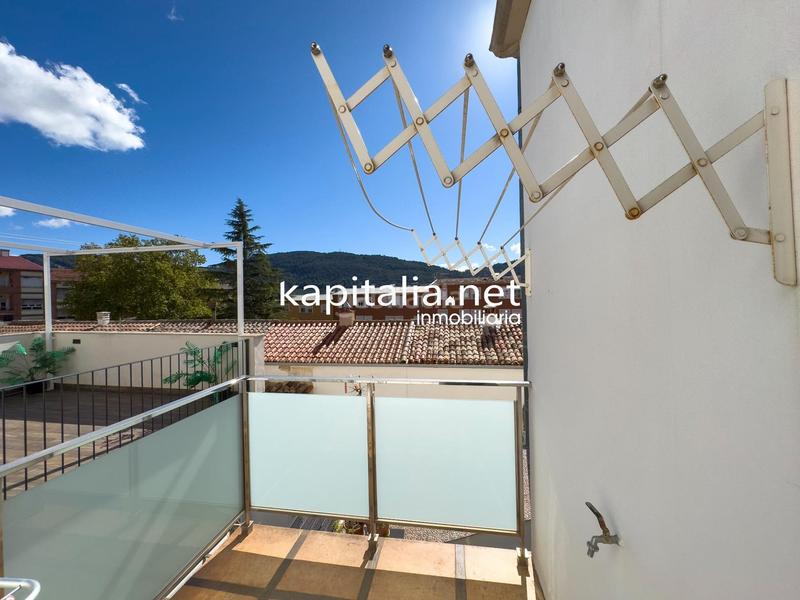 Foto 2e8054b2-6ca0-4747-ab13-374b58fd8956. Piso gran casa a la venta en Bocairent
