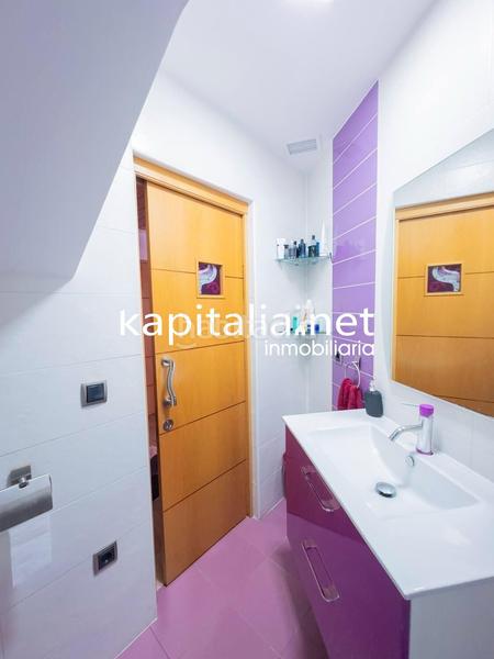Foto 3875a2ba-7713-408b-86f6-f89506f96918. Piso gran casa a la venta en Bocairent