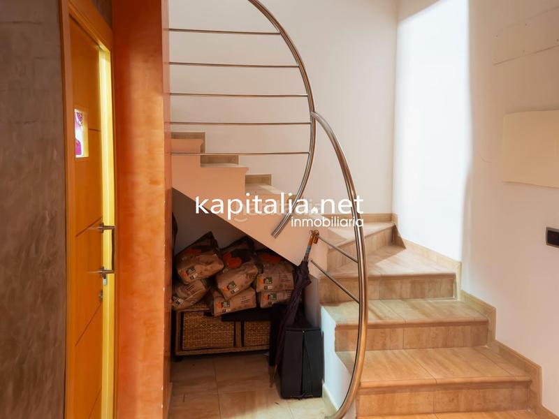 Foto 67427fff-42ab-49d2-b639-e230ddfc6006. Piso gran casa a la venta en Bocairent