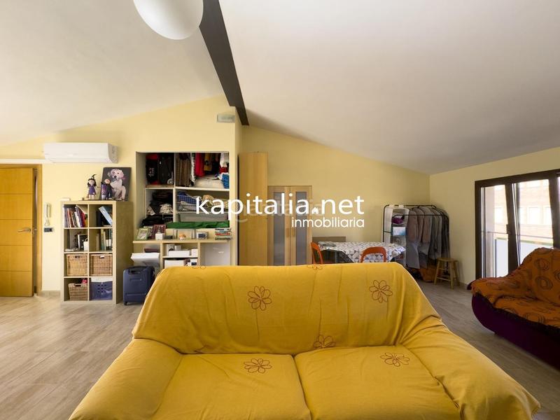 Foto 8ba6c5b6-9929-4aff-bbed-a426b95fa675. Piso gran casa a la venta en Bocairent
