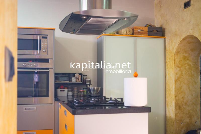 Foto b1a5fe3b-225f-4e0e-b67f-a538cb57e44c. Piso gran casa a la venta en Bocairent