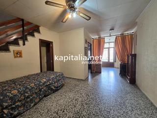 Pis a Sant Josep-Zona Hospital. Casa a la venta en ontinyent