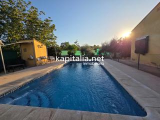 Xalet a Sant Josep-Zona Hospital. Casa de campo a la venta en ontinyent