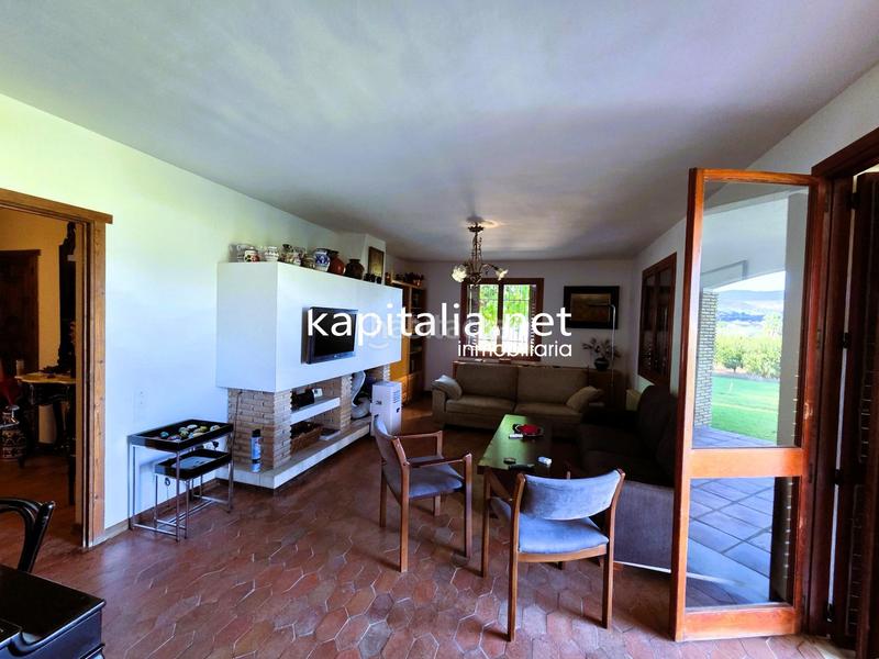 Foto 177da9b7-6ff5-472f-95be-2c79d5d6761a. Chalet espléndido chalet con piscina y vistas en Ontinyent