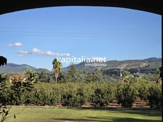 Chalet à Santa Ana. Espléndido chalet en ontinyent con piscina y vistas