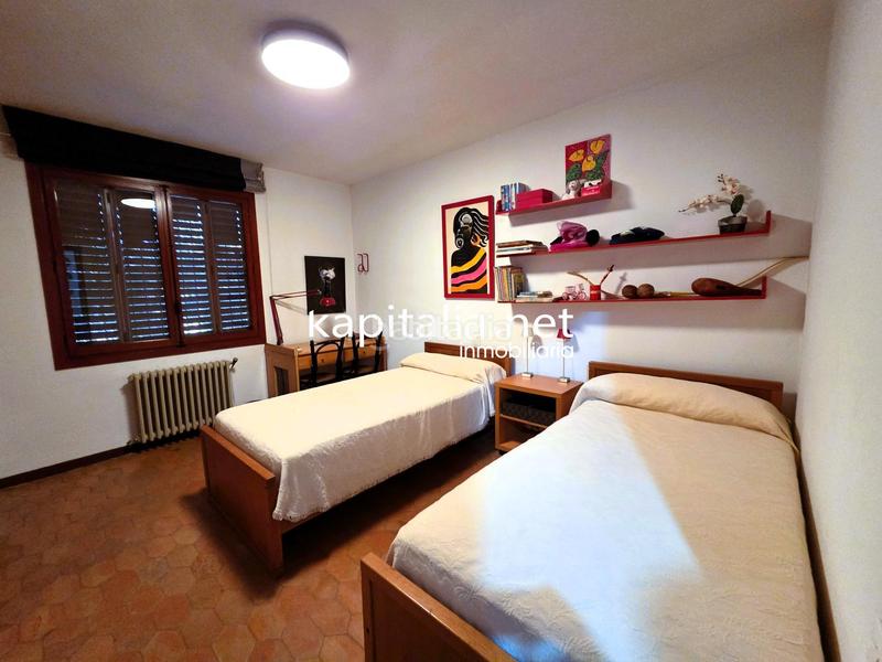 Foto 9bcdb398-59a5-4523-b4dd-f6a04a60017d. Chalet espléndido chalet con piscina y vistas en Ontinyent