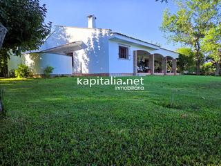 Chalet en Santa Ana. Espléndido chalet en ontinyent con piscina y vistas