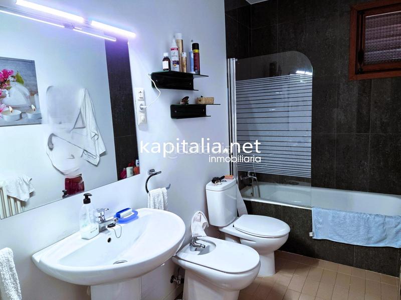Foto c770ba2c-c364-4041-b311-3adde143cdf9. Chalet espléndido chalet con piscina y vistas en Ontinyent