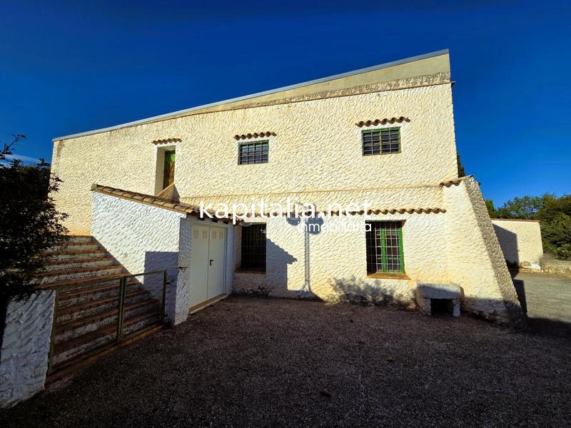 Foto d20d3085-4bd4-4b2e-b933-9ea9d26c0721. Chalet espléndido chalet con piscina y vistas en Ontinyent