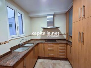 Appartamento in Centro. Amplio piso semireformado en ontinyent, zona llombo con ascensor