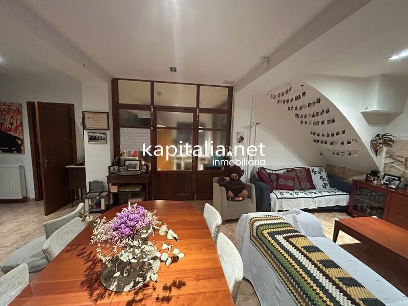 Foto e27df504-4a01-4758-a497-a8bdb16e2a4a. Maison avec chauffage dans Eixample Alcoi