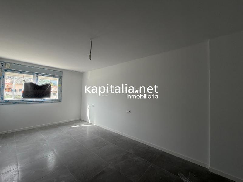 Foto ad1e84b4-165c-428e-97a9-fbdfa9cd543e. Pis amb aparcament a Cocentaina