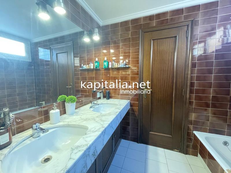 Foto 202608bf-3bcf-4ef8-b572-4f3b5d8b8bb8. Àtic amb calefacció a Santa Rosa Alcoi