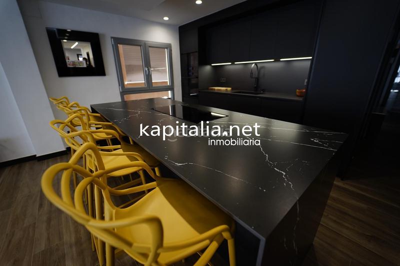 Foto 3357d765-f187-4726-bdb7-3599dafaabe1. Flat with heating parking in Centre-Zona Alta Alcoi