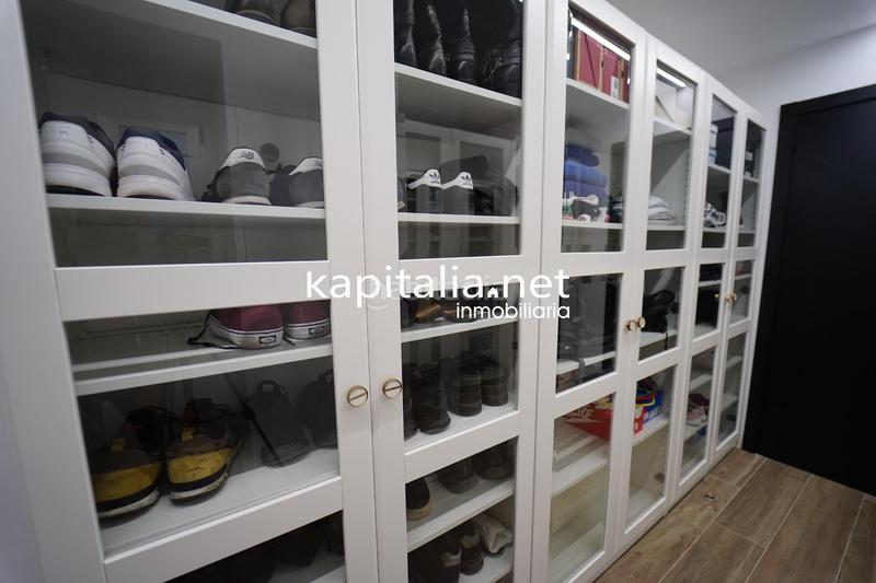 Foto 389de988-f6d5-4aa0-be38-d0088fca44c9. Flat with heating parking in Centre-Zona Alta Alcoi