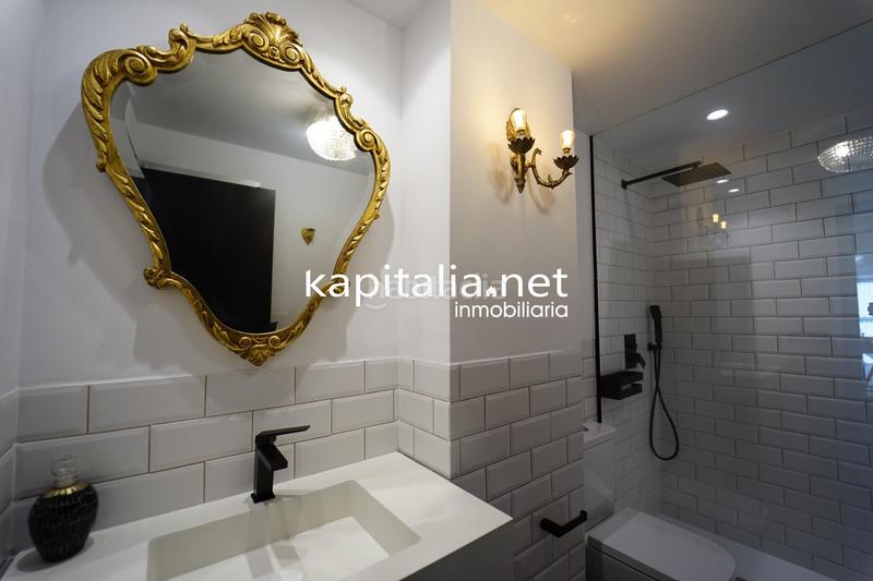 Foto 8f31b07b-0b62-4ee3-900f-b3ca01e23926. Flat with heating parking in Centre-Zona Alta Alcoi