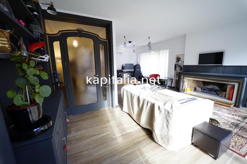 Foto b812e3f0-e7ca-4f33-b30a-612a96a5dcec. Flat with heating parking in Centre-Zona Alta Alcoi