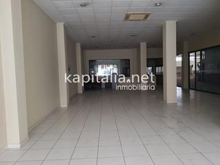 Local commercial à Sant Josep-Zona Hospital. Local comercial en venta en ontinyent.