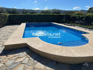 Casa in Agullent. Casa de campo con piscina cerca de ontinyent
