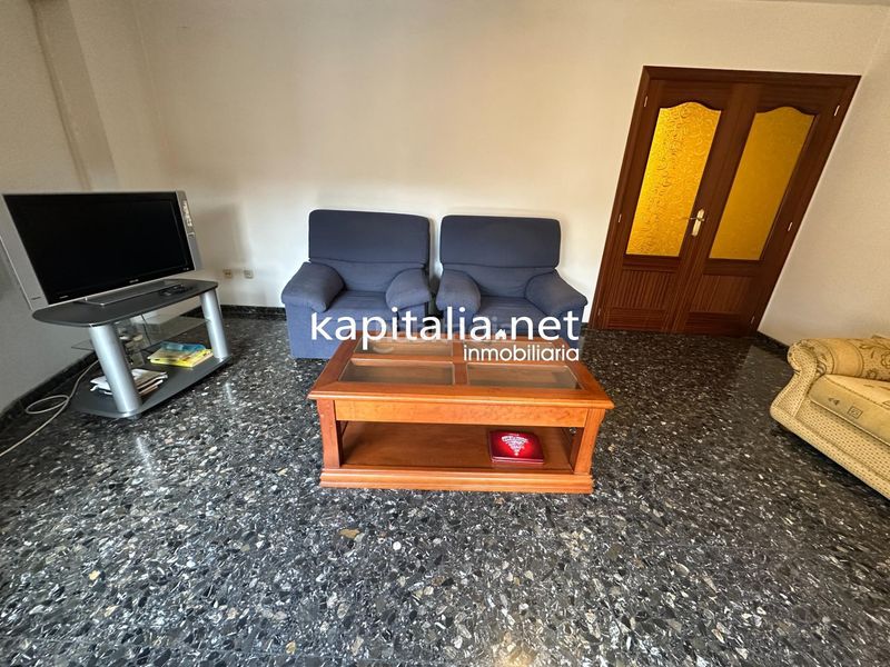 Foto 414a5779-3a12-4a12-9ec8-7840b5f482d7. Pis amb aparcament a Centro Ontinyent