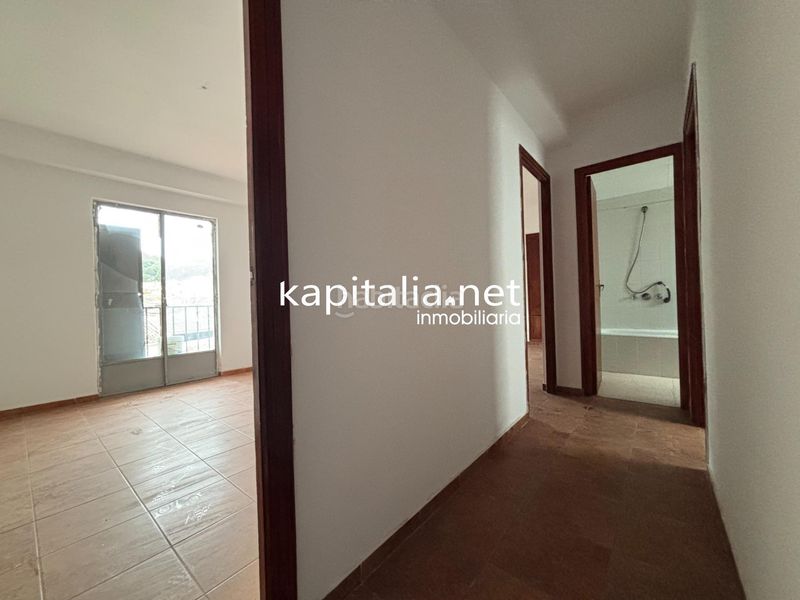 Foto eb8f56e4-7b22-44ea-895c-308ddd3c3040. Pis a Cocentaina
