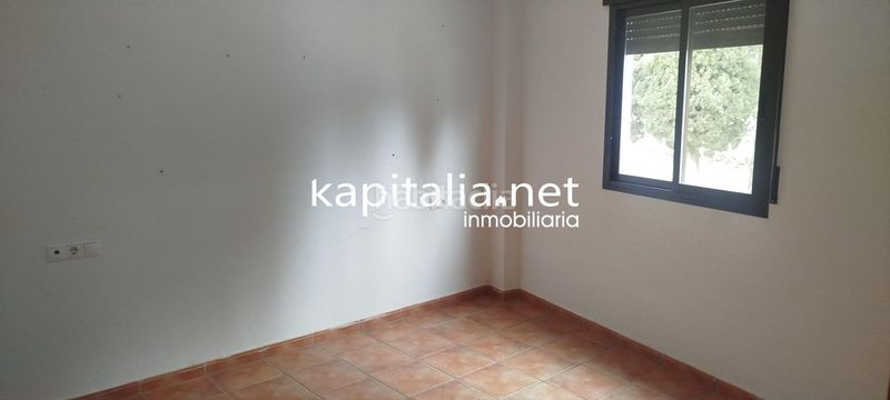 Foto 89029fe2-10bc-4830-b372-a612dbfa6c0a. Pis a Benilloba