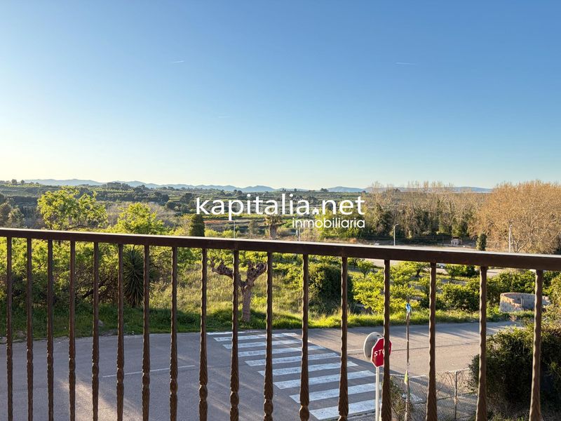 Foto de03e4c3-2435-4024-b629-dc2b756d59b9. Casa adossada amb aparcament a Bèlgida