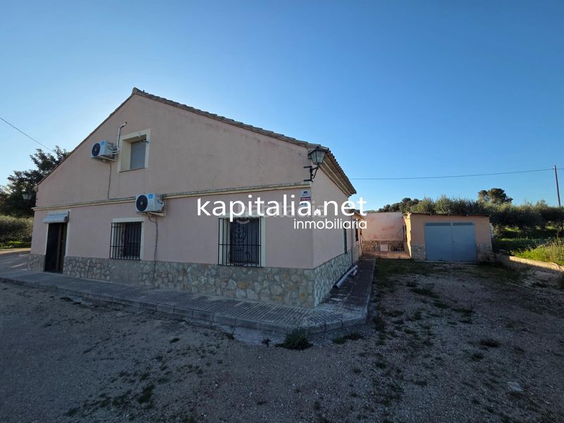 Foto d58c7929-8891-463b-8d6f-295609c2a381. Xalet amb aparcament piscina a Santa Ana Ontinyent