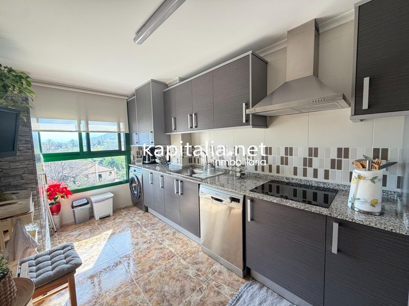 Foto 02319f98-8bc5-4f4b-911a-6d49779c6476. Pis amb aparcament piscina a Xàtiva