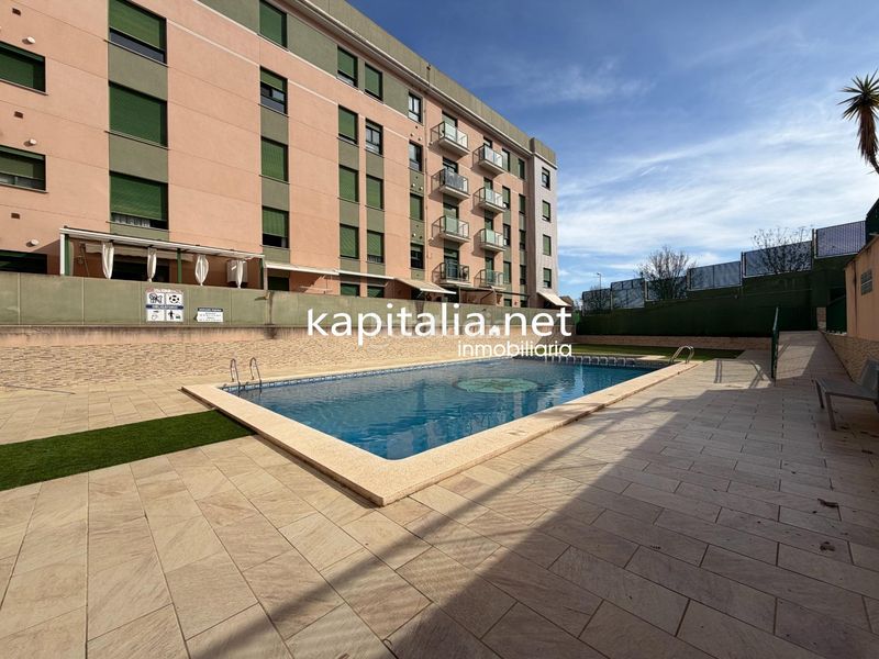 Foto 480d8cf9-e05a-4224-a288-8b896549f436. Pis amb aparcament piscina a Xàtiva