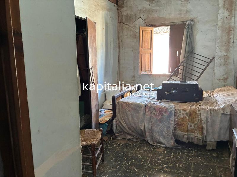 Foto 3b4da56d-3c8f-4718-96b3-08cfd4dbc071. Casa  en el centro de genovés en El Genovés