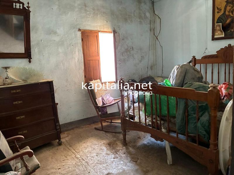 Foto de2a0e37-8a73-402a-bd71-2709ea9addf8. Casa  en el centro de genovés en El Genovés