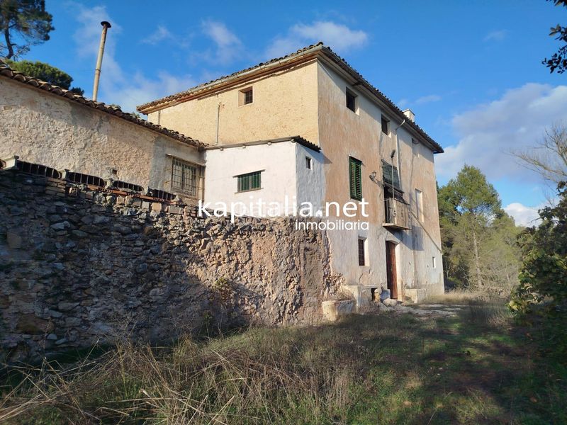 Foto 344f604f-7afb-4f78-a282-9191be2df88d. Masia a Bocairent